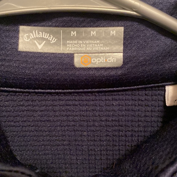 navy Callaway quarter zip with thermal lining.  In like new condition - Picture 2 of 2